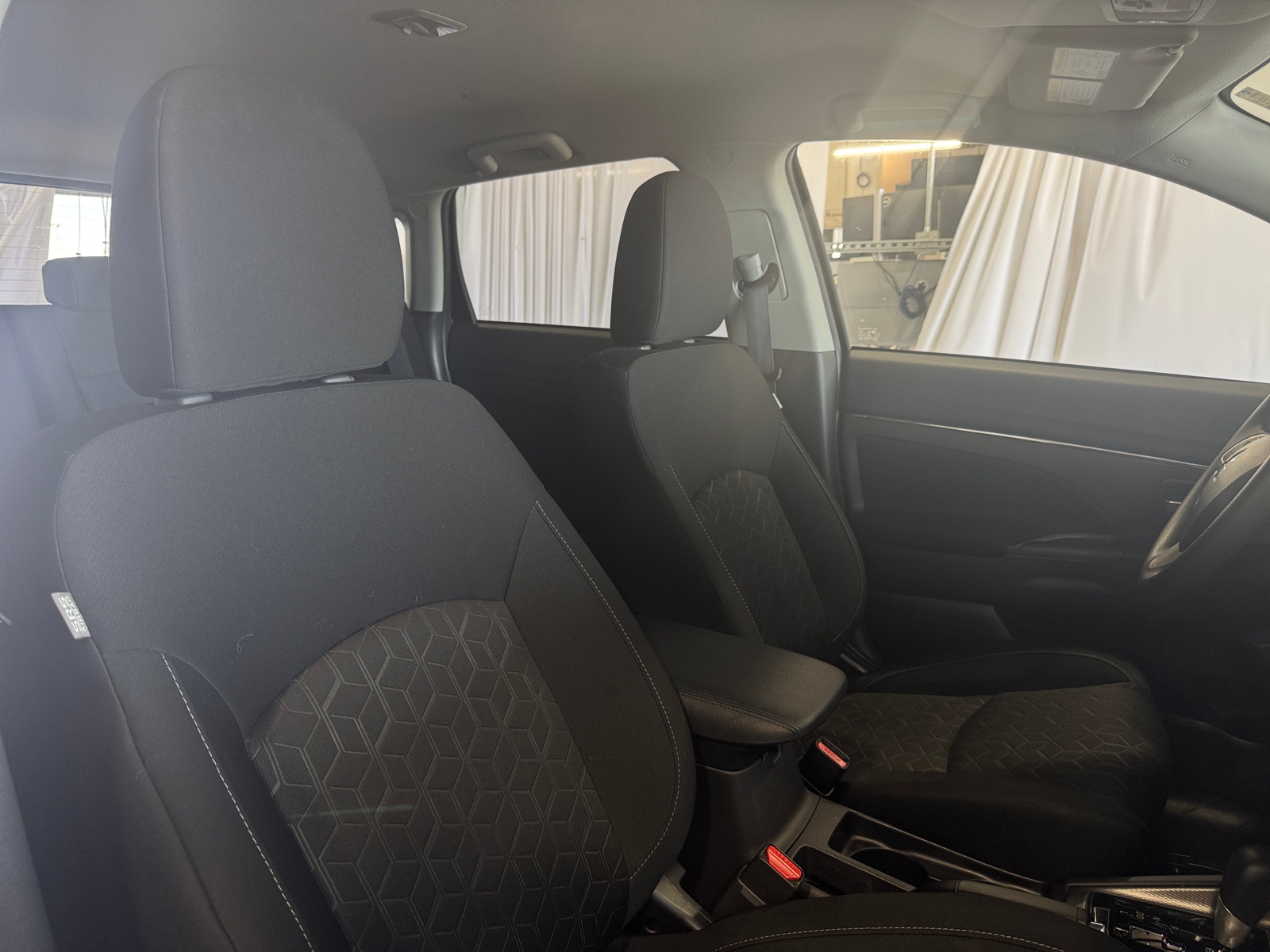 Thumbnail: 2021 Mitsubishi Outlander Sport - 2
