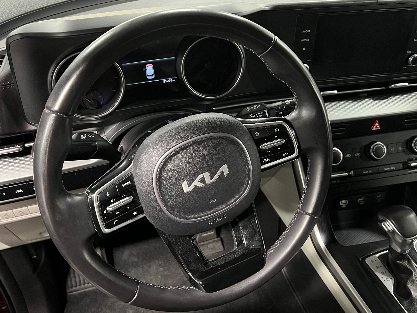 Thumbnail: 2024 Kia Carnival - 4