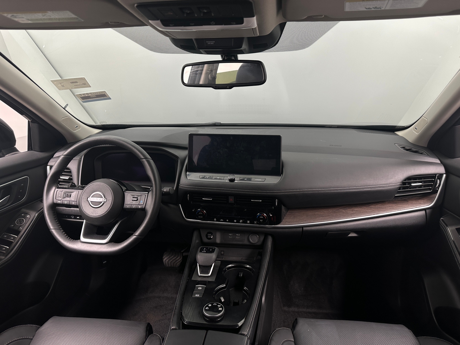 Thumbnail: 2024 Nissan Rogue - 3