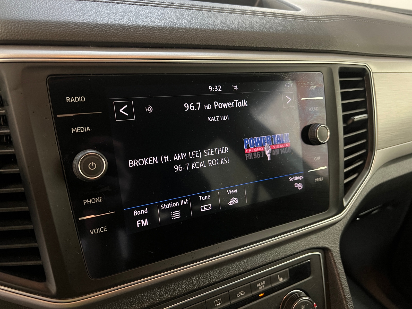 Thumbnail: 2018 Volkswagen Atlas - 3