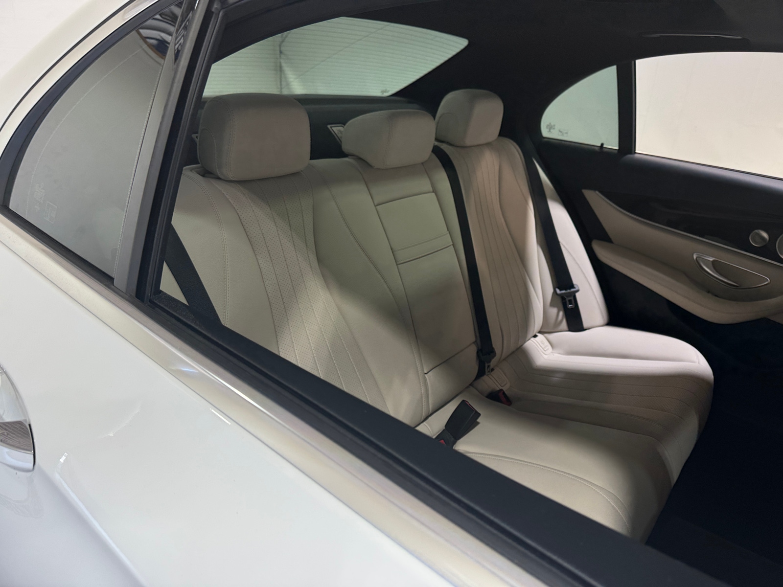 Thumbnail: 2022 Mercedes-Benz E-Class - 5