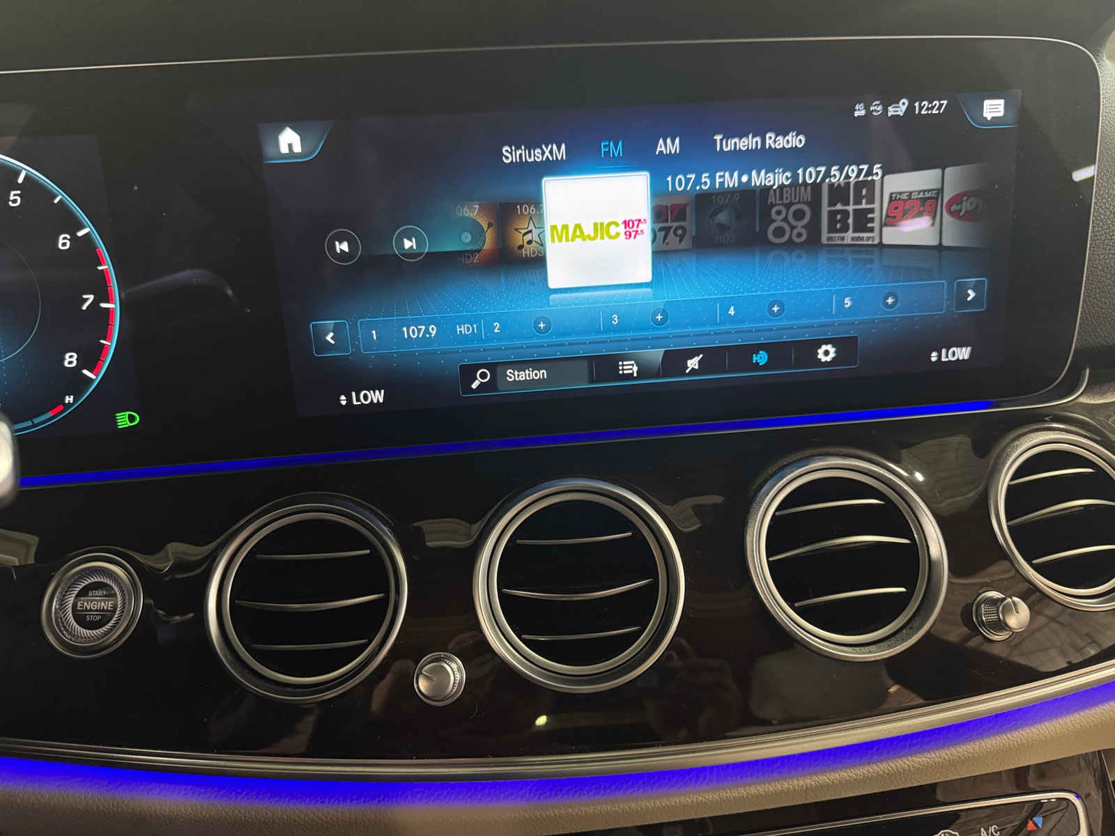 Thumbnail: 2022 Mercedes-Benz E-Class - 3