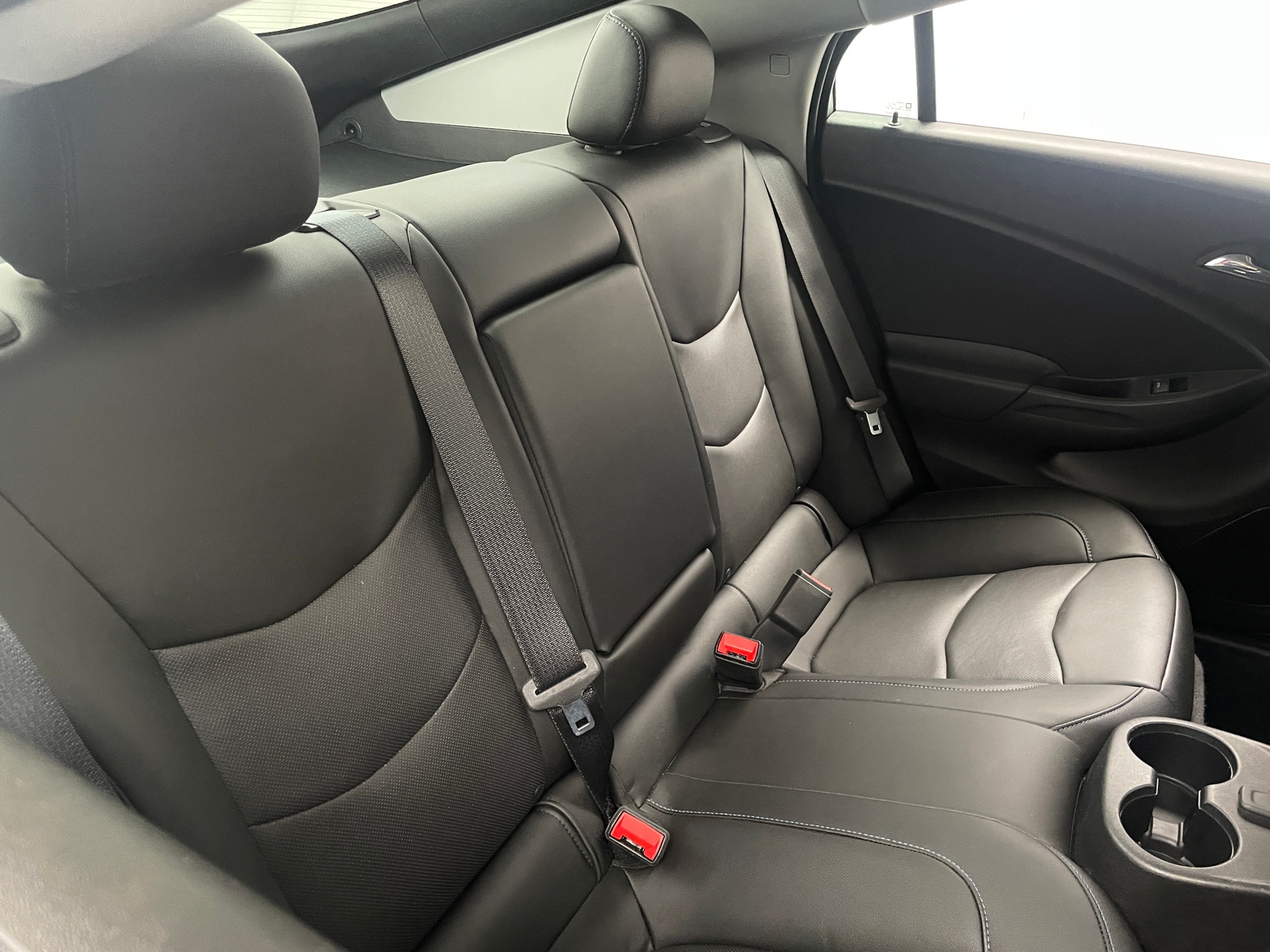 Thumbnail: 2018 Chevrolet Volt - 6