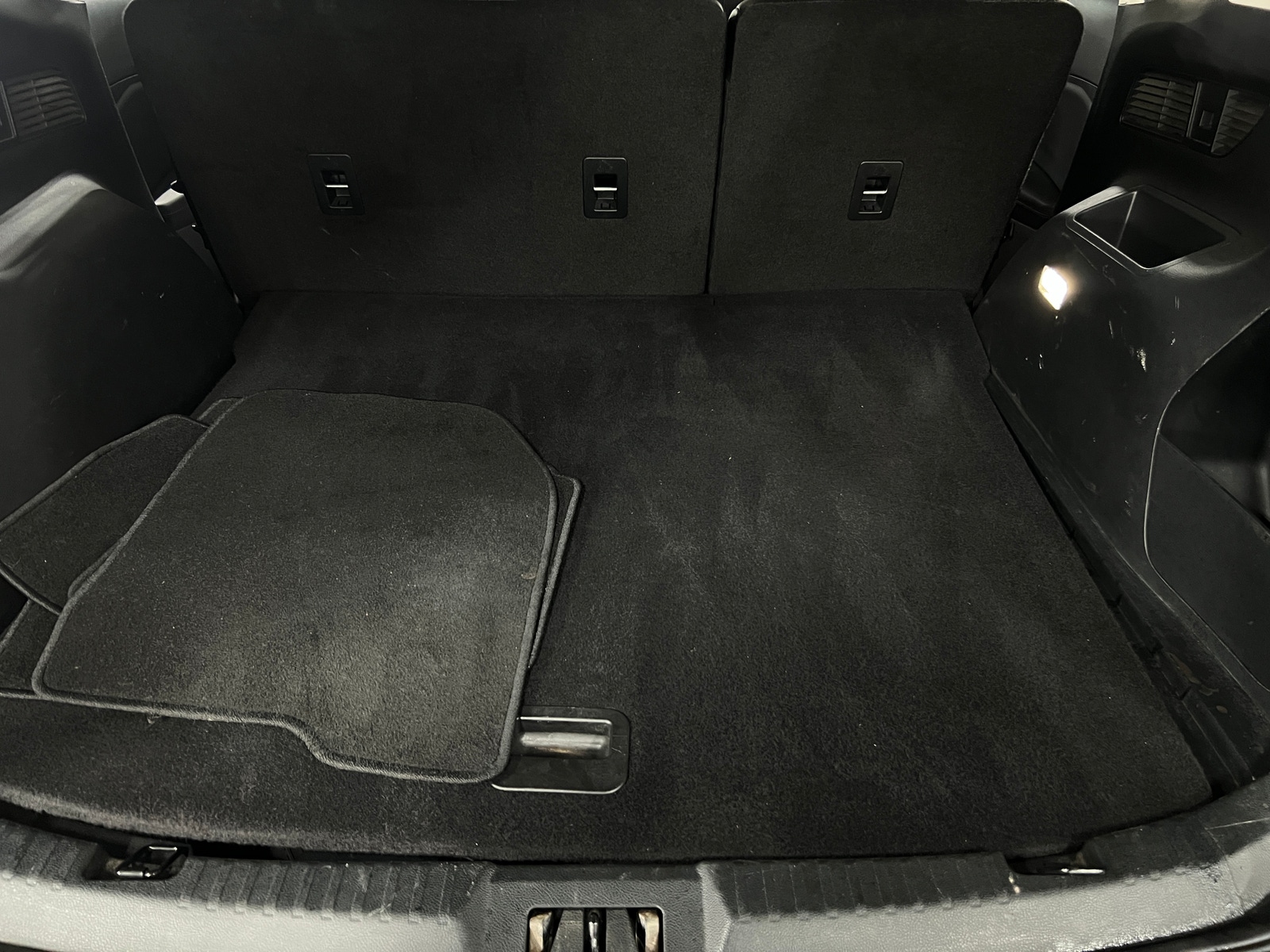 Thumbnail: 2019 Ford Edge - 7