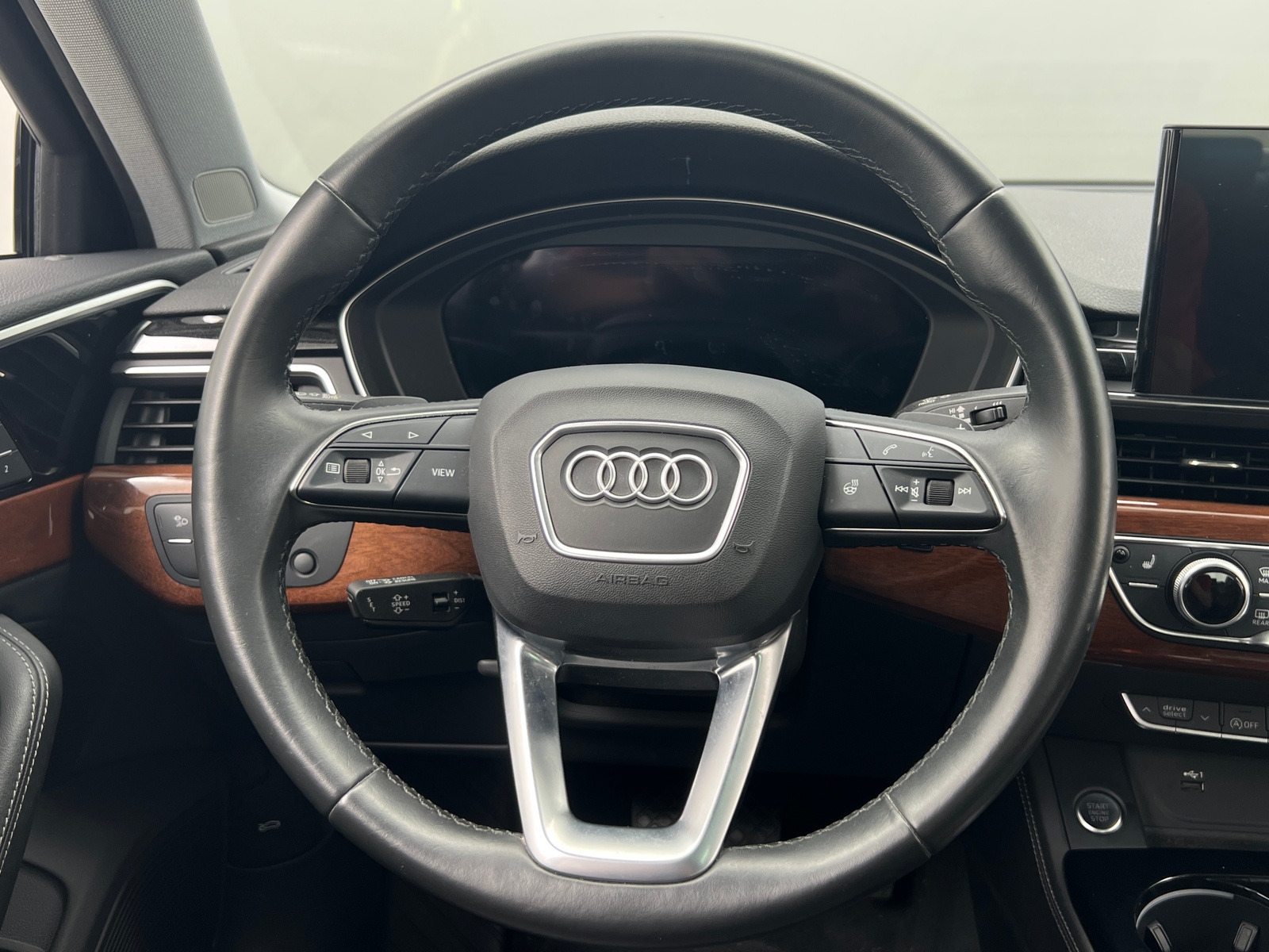 Thumbnail: 2022 Audi A4 - 4