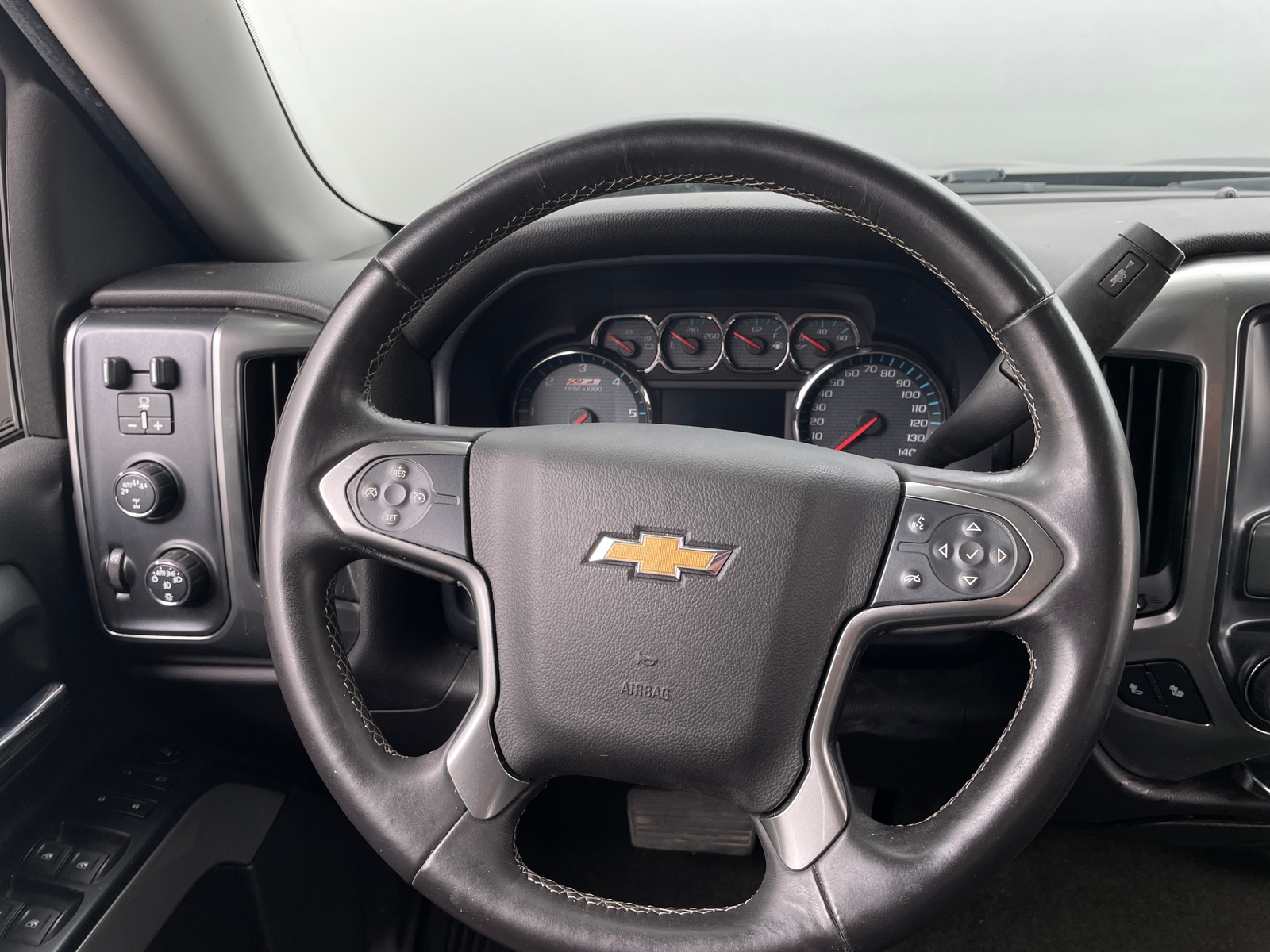 Thumbnail: 2017 Chevrolet Silverado 1500 - 5