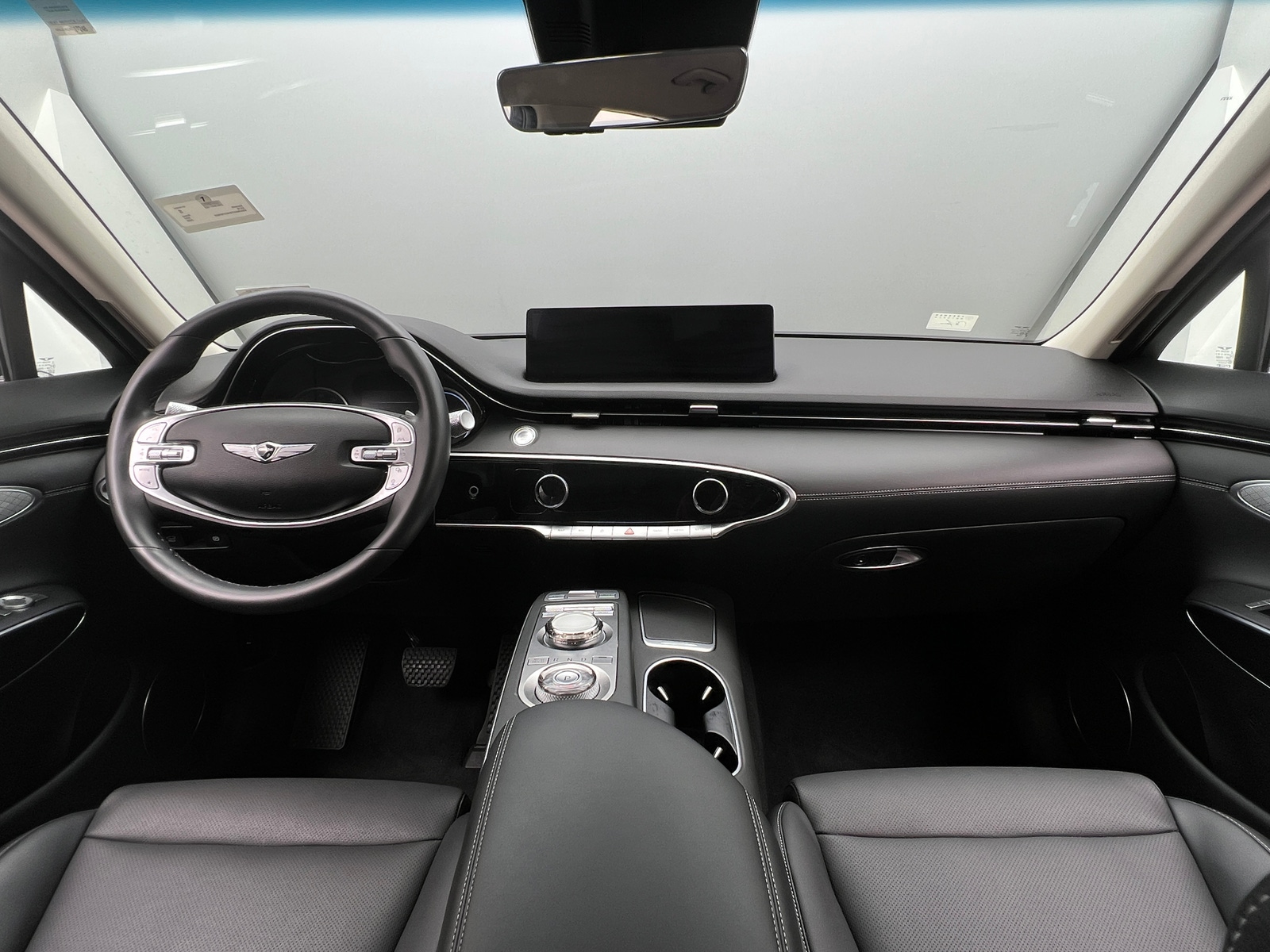 Thumbnail: 2025 Genesis GV70 - 2