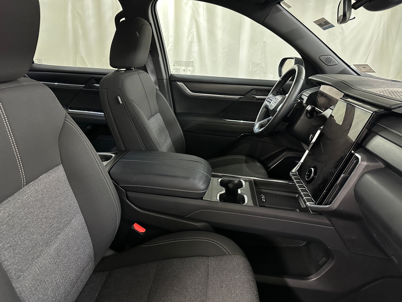 Thumbnail: 2025 GMC Acadia - 2