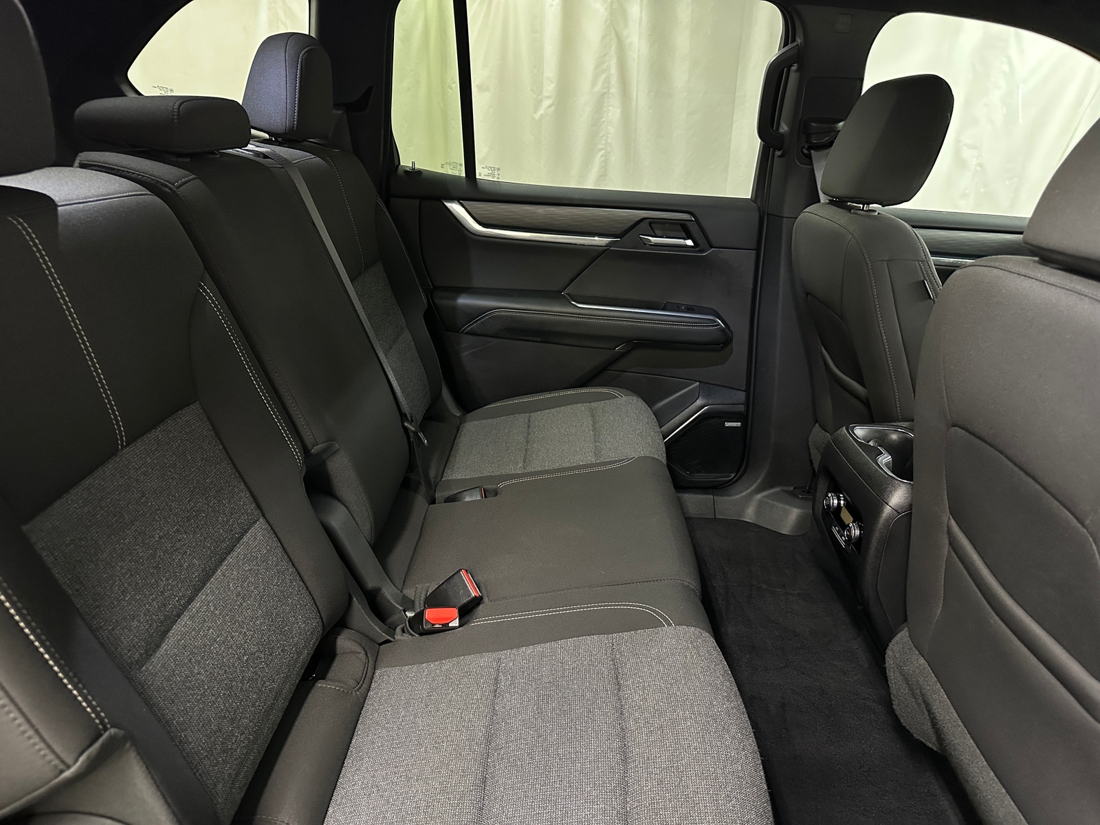 Thumbnail: 2025 GMC Acadia - 6
