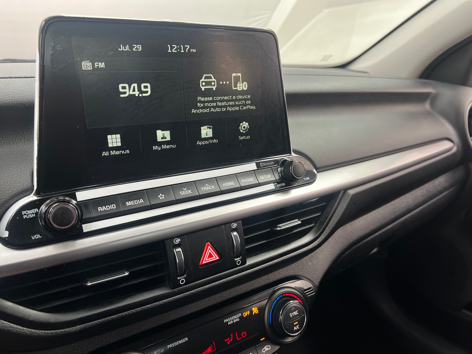 Thumbnail: 2019 Kia Forte - 4