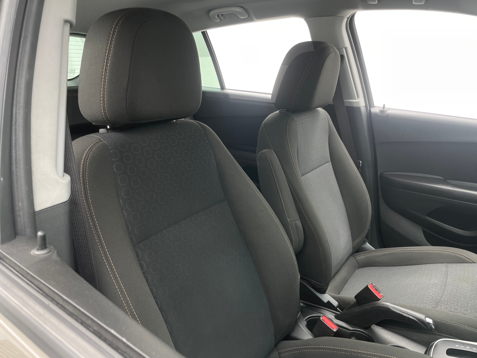 Thumbnail: 2021 Chevrolet Trax - 2