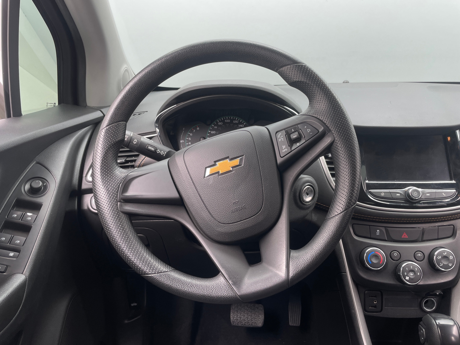 Thumbnail: 2021 Chevrolet Trax - 5