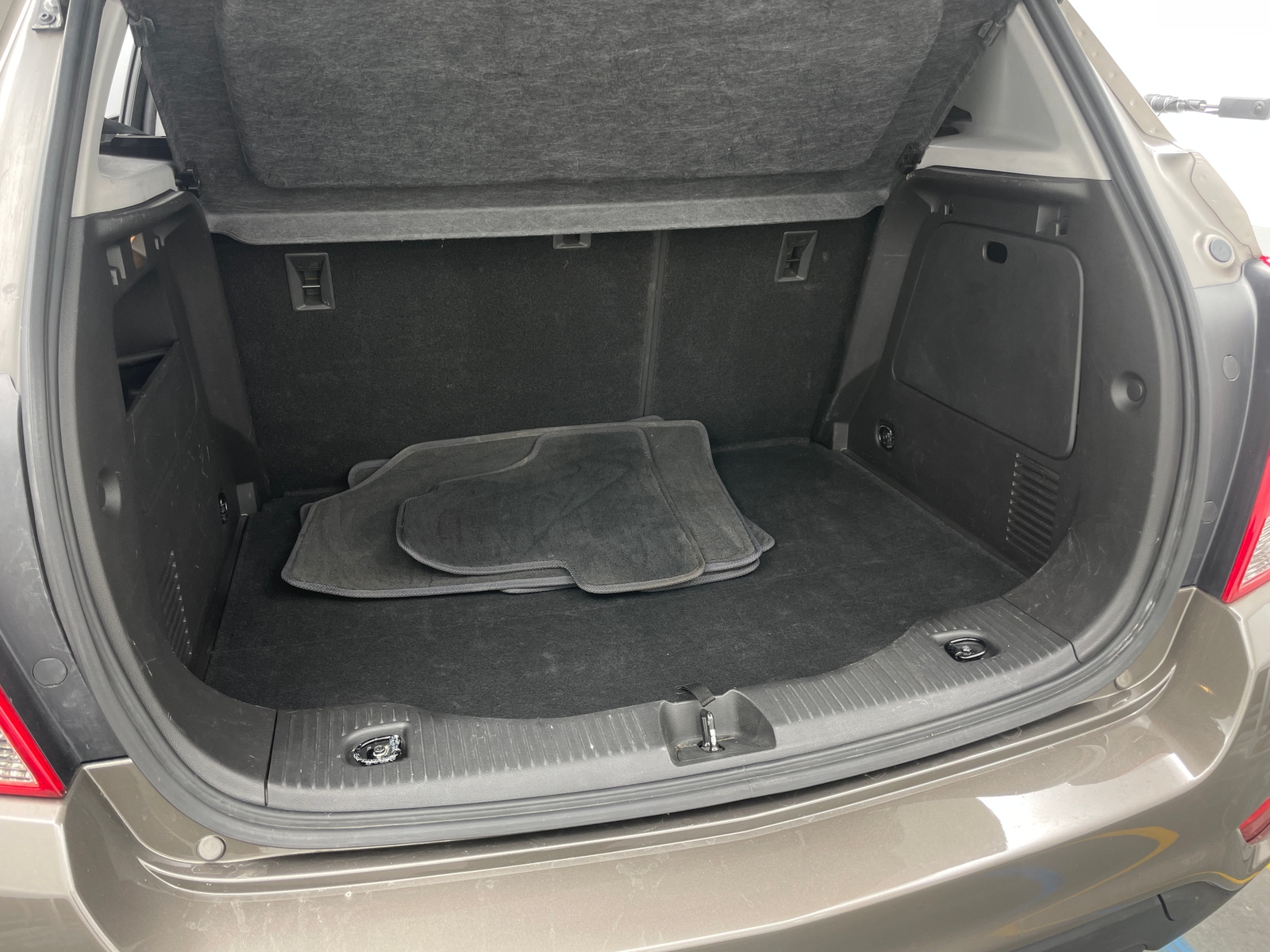 Thumbnail: 2021 Chevrolet Trax - 7