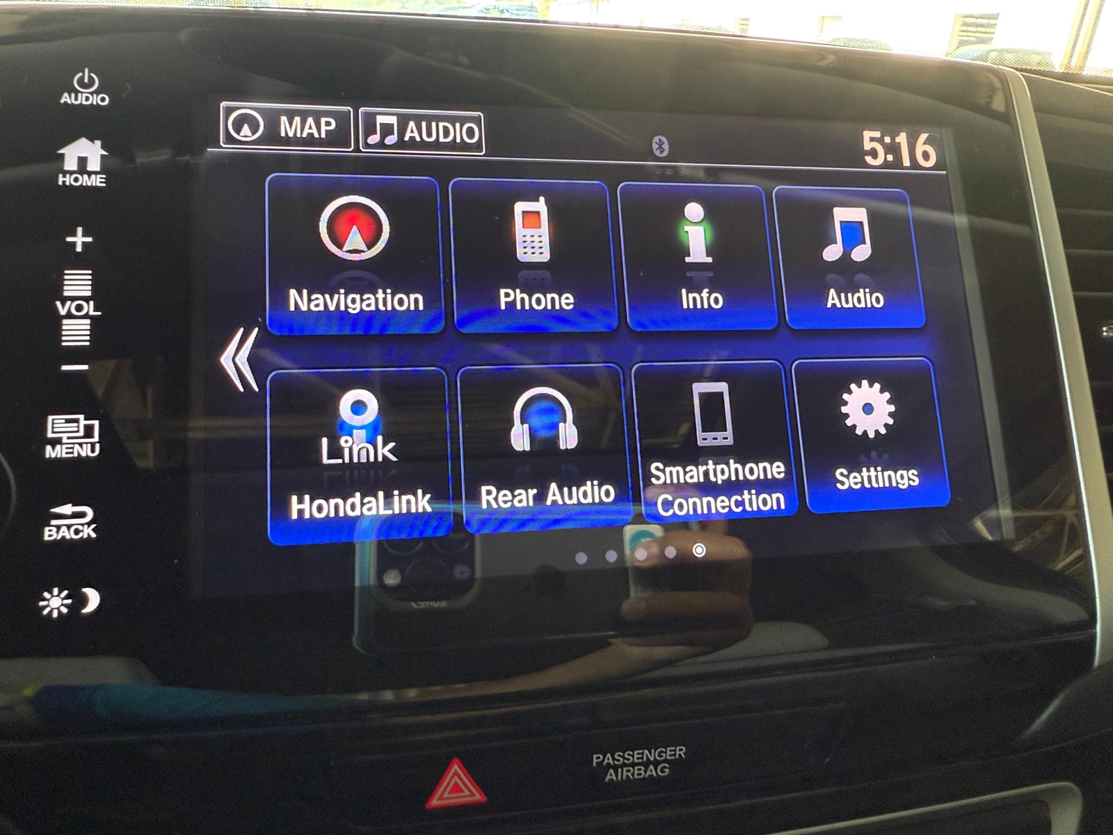 Thumbnail: 2018 Honda Pilot - 3