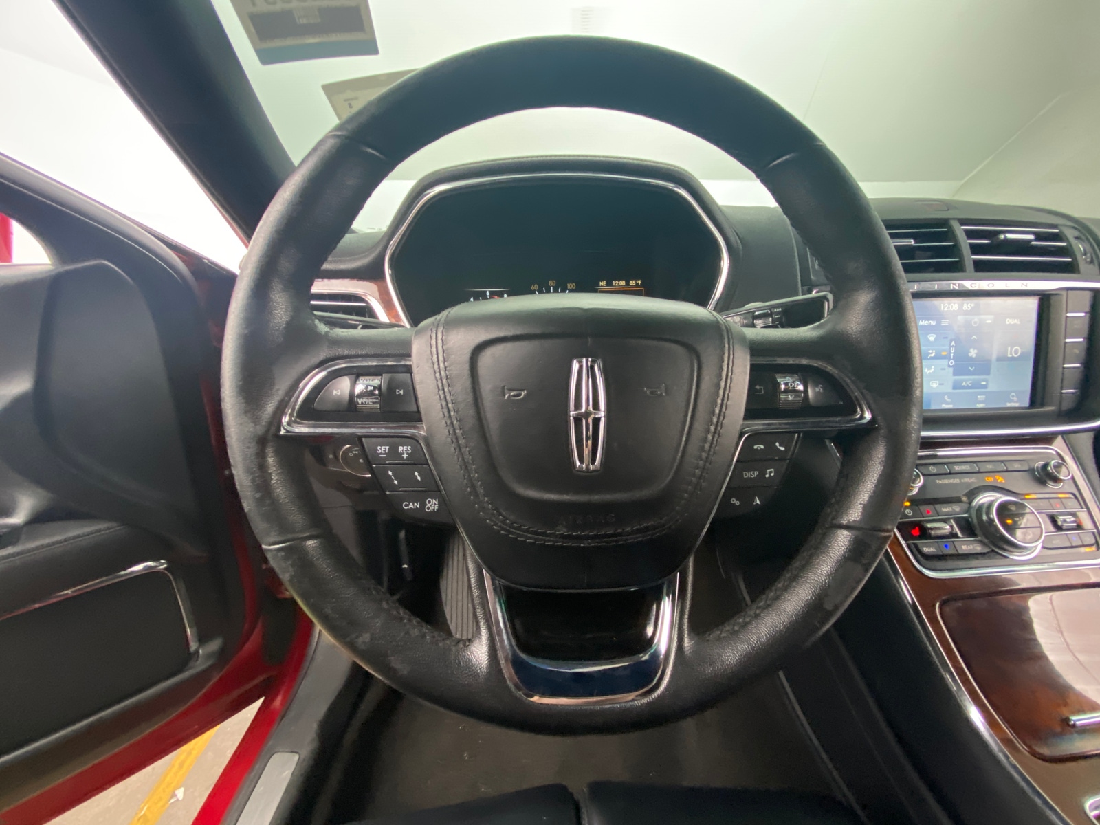 Thumbnail: 2020 Lincoln Continental - 4