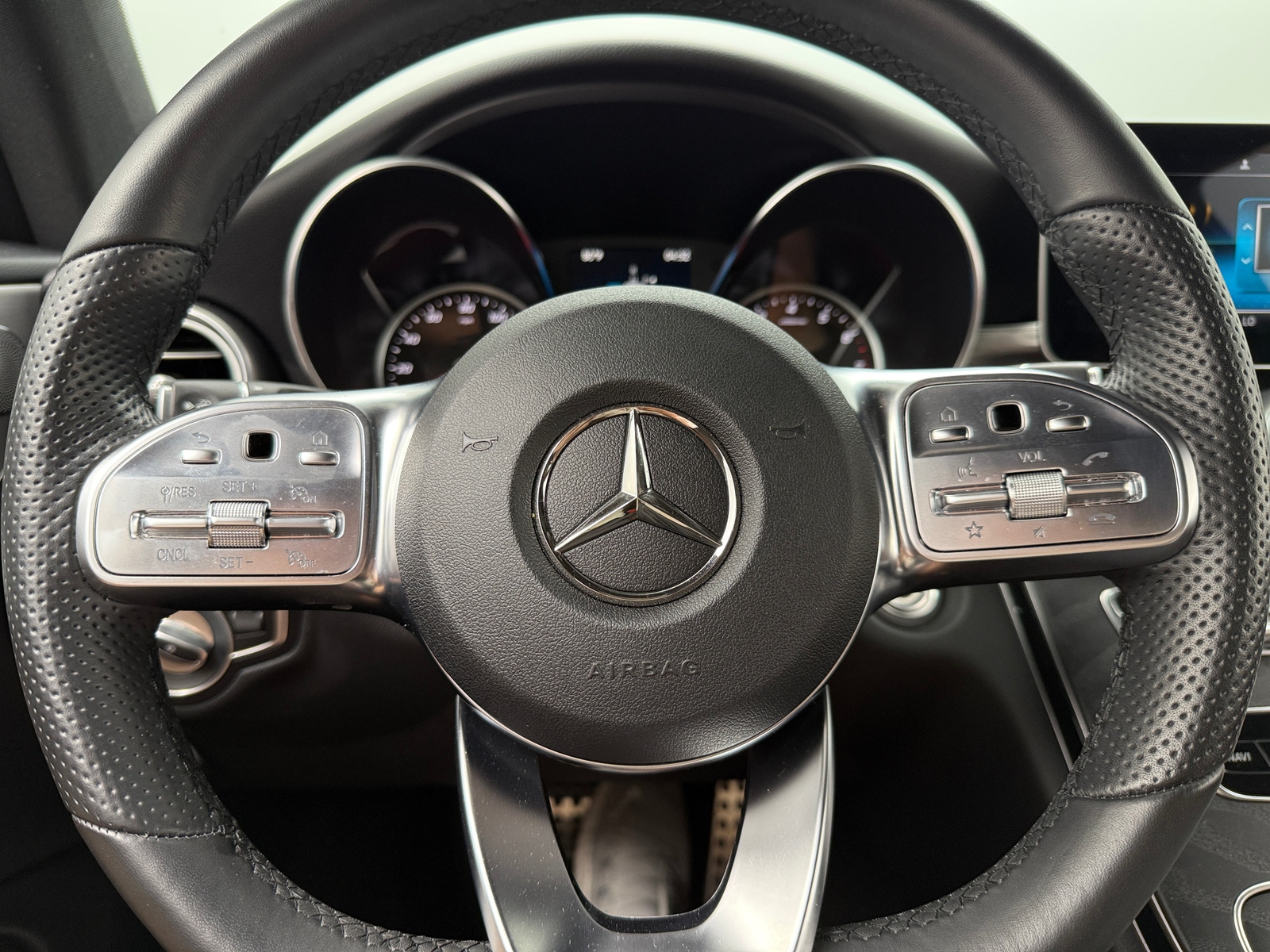 Thumbnail: 2019 Mercedes-Benz C-Class - 3