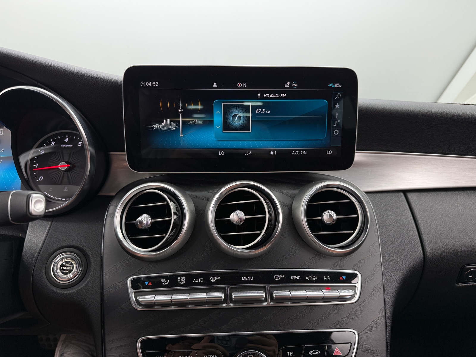 Thumbnail: 2019 Mercedes-Benz C-Class - 2