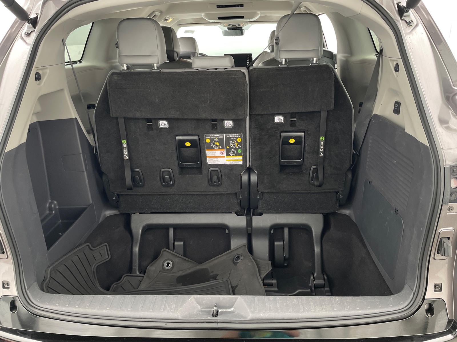 Thumbnail: 2022 Toyota Sienna - 6