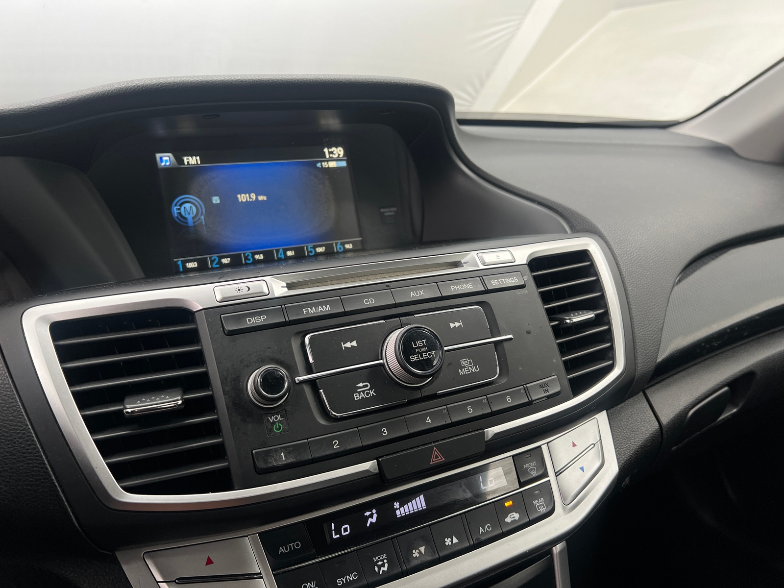 Thumbnail: 2015 Honda Accord - 4