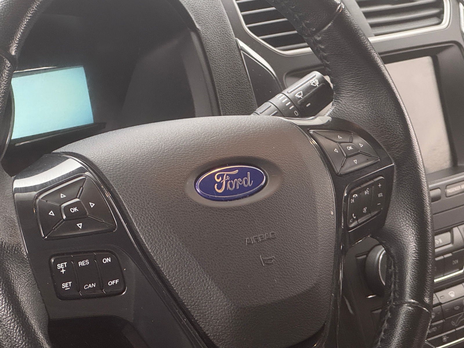 Thumbnail: 2018 Ford Explorer - 4