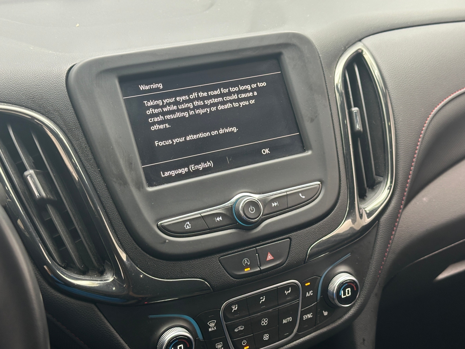 Thumbnail: 2022 Chevrolet Equinox - 4