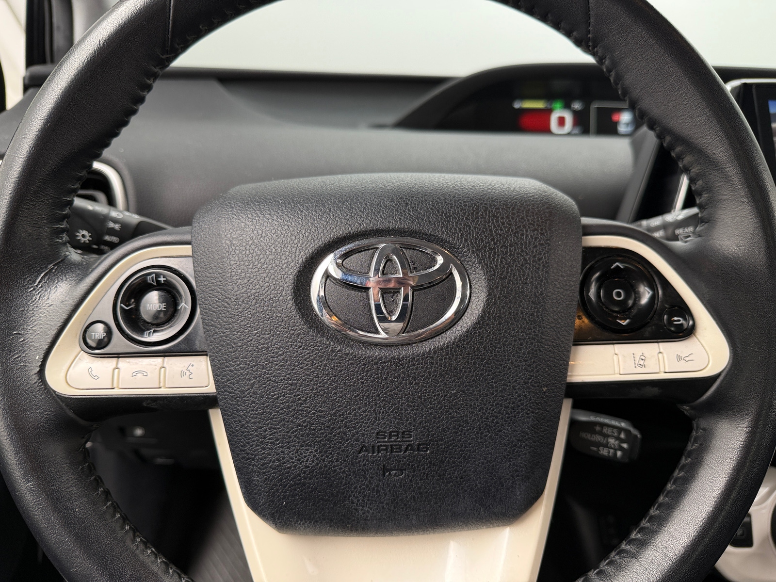 Thumbnail: 2018 Toyota Prius - 4