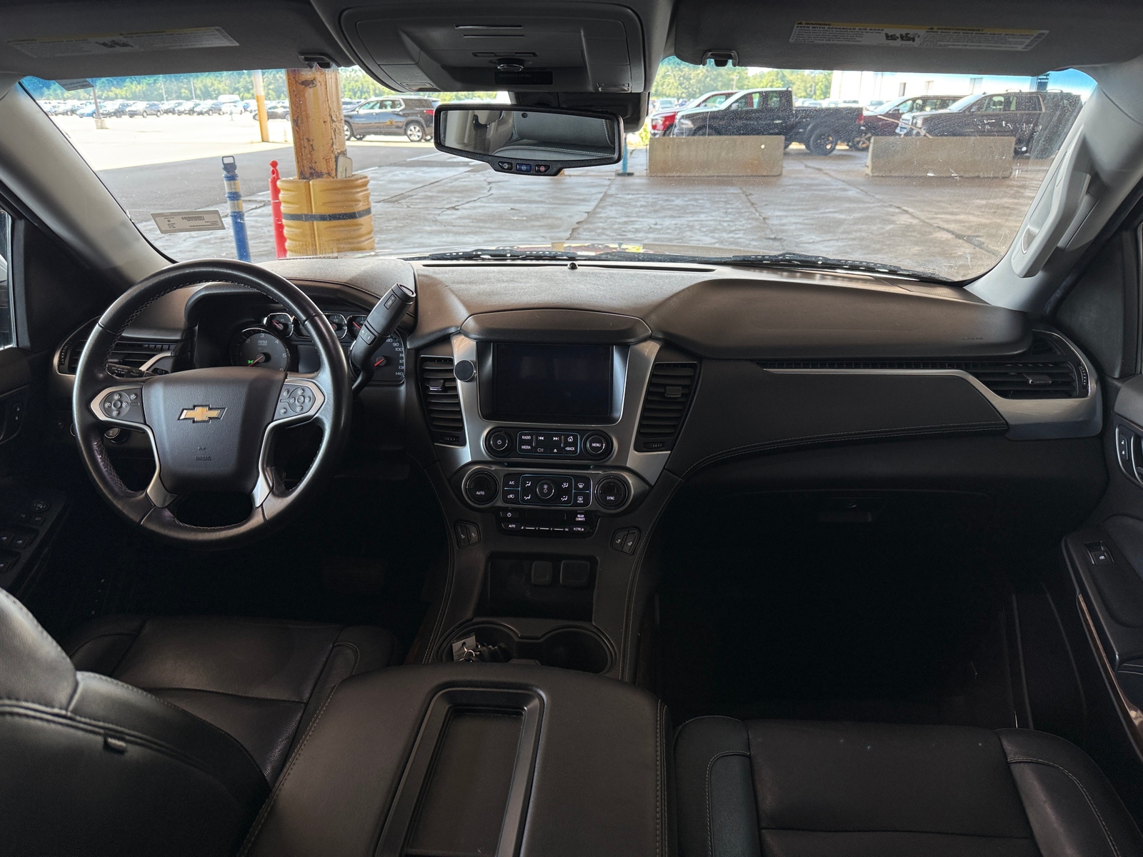 Thumbnail: 2019 Chevrolet Tahoe - 2