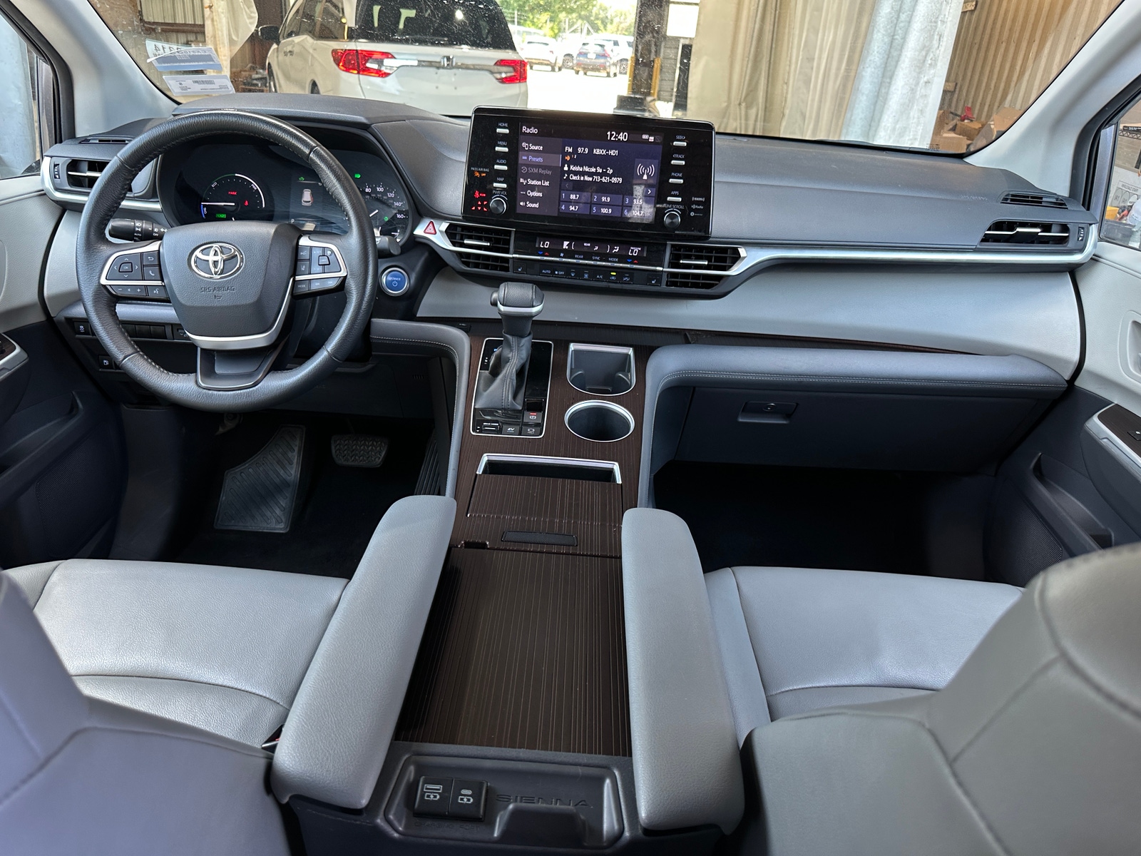 Thumbnail: 2022 Toyota Sienna - 2