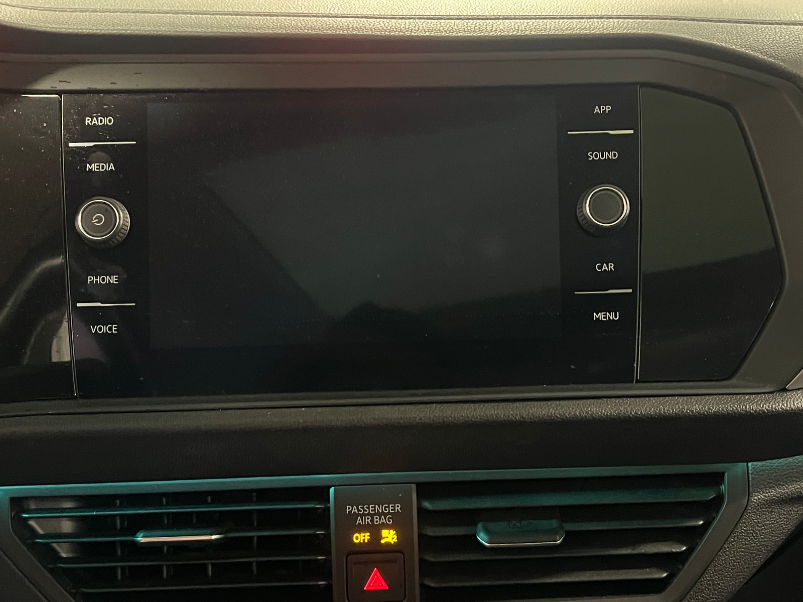 Thumbnail: 2019 Volkswagen Jetta - 3