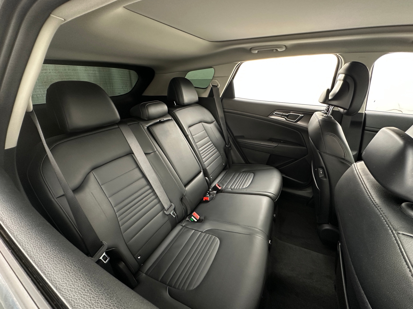 Thumbnail: 2023 Kia Sportage - 5
