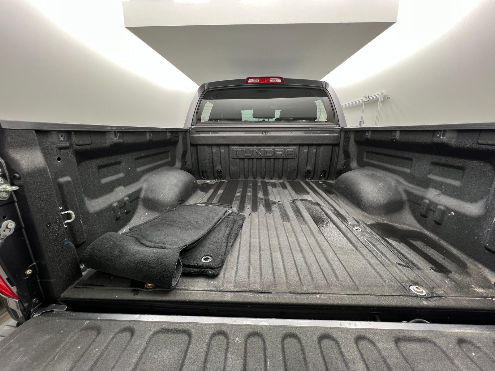 Thumbnail: 2017 Toyota Tundra - 6
