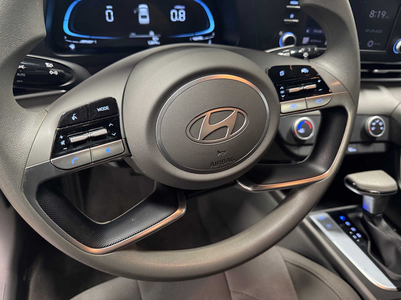 Thumbnail: 2024 Hyundai Elantra - 5