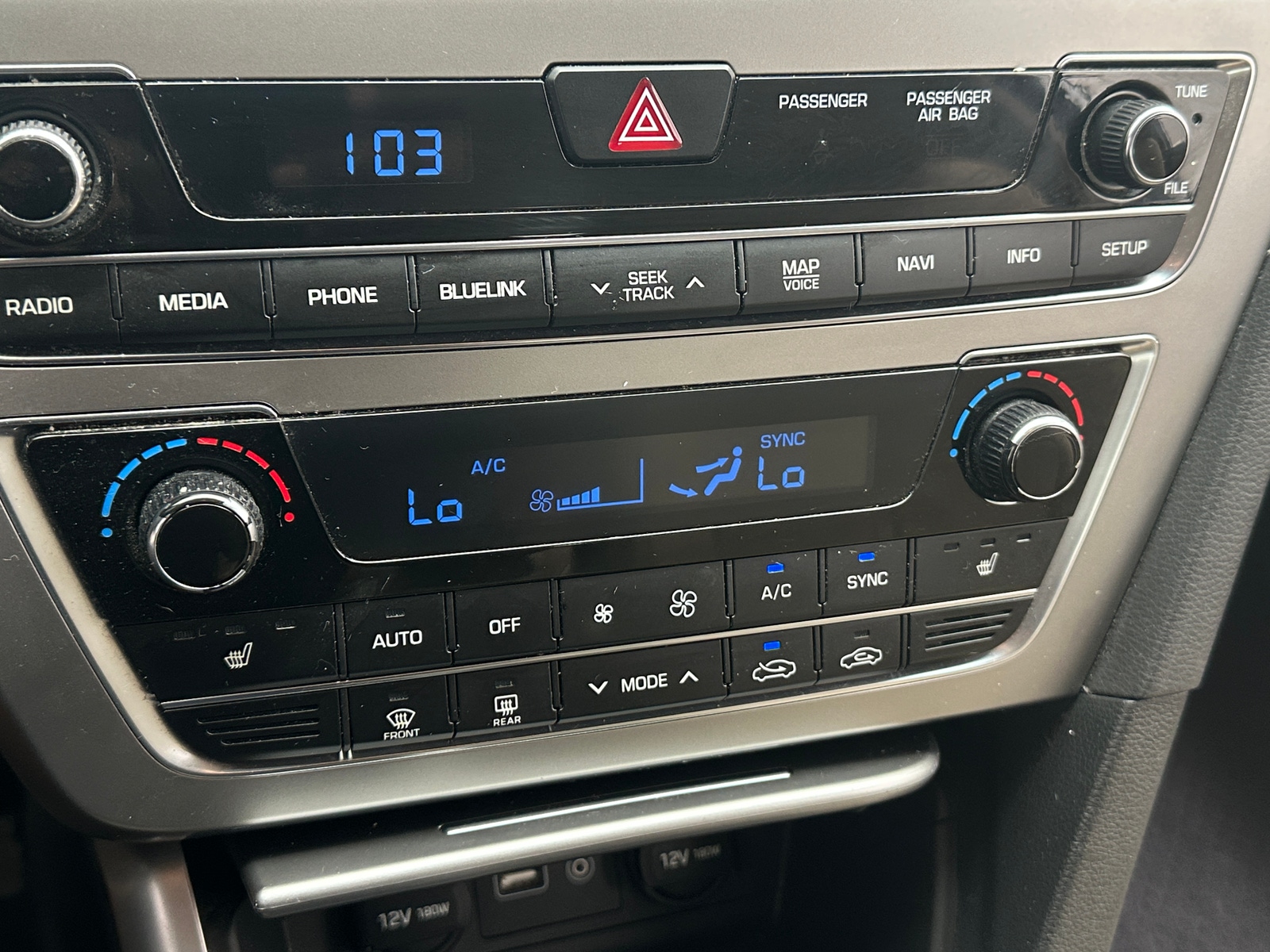 Thumbnail: 2015 Hyundai Sonata - 3