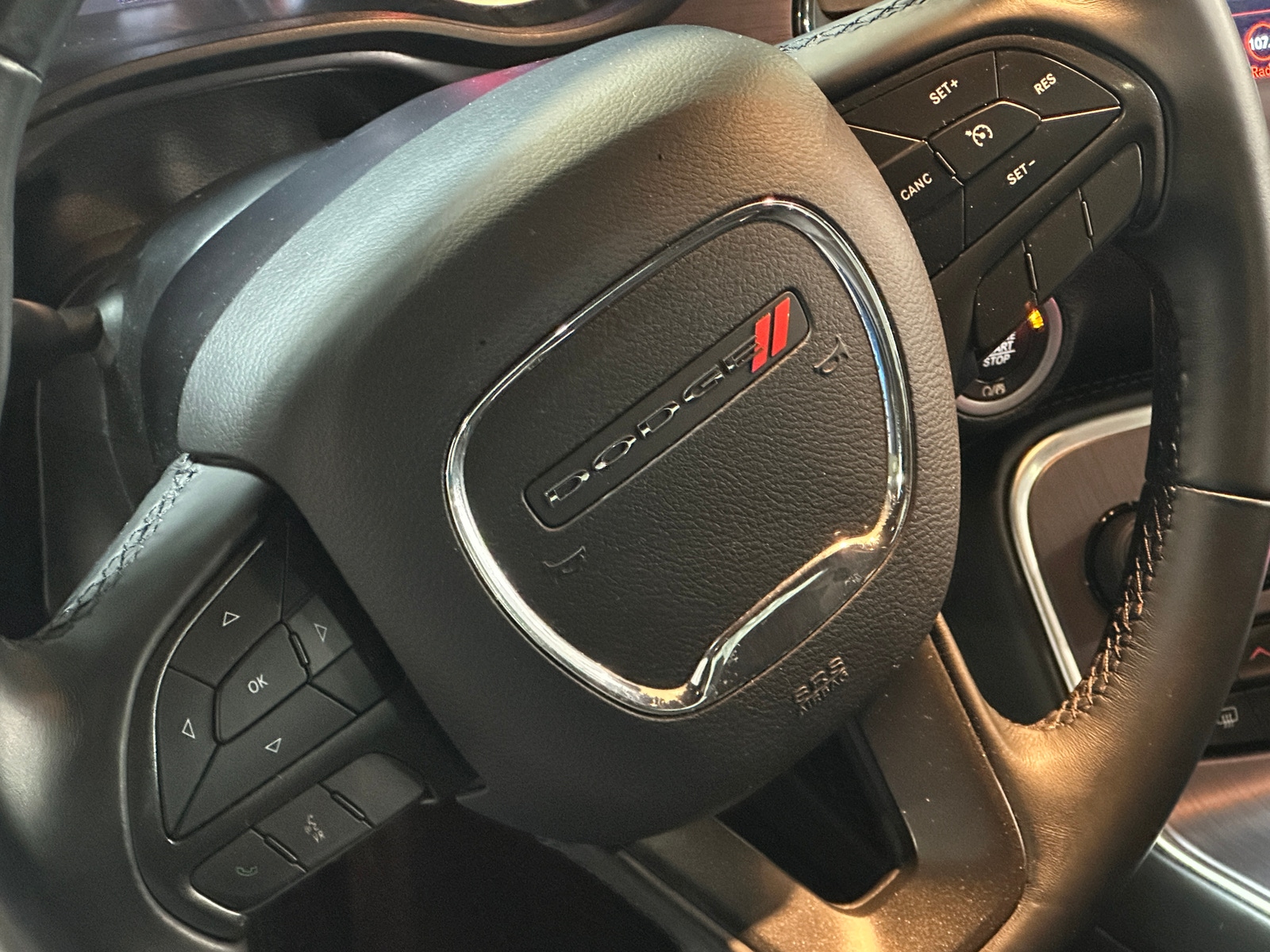 Thumbnail: 2018 Dodge Challenger - 4