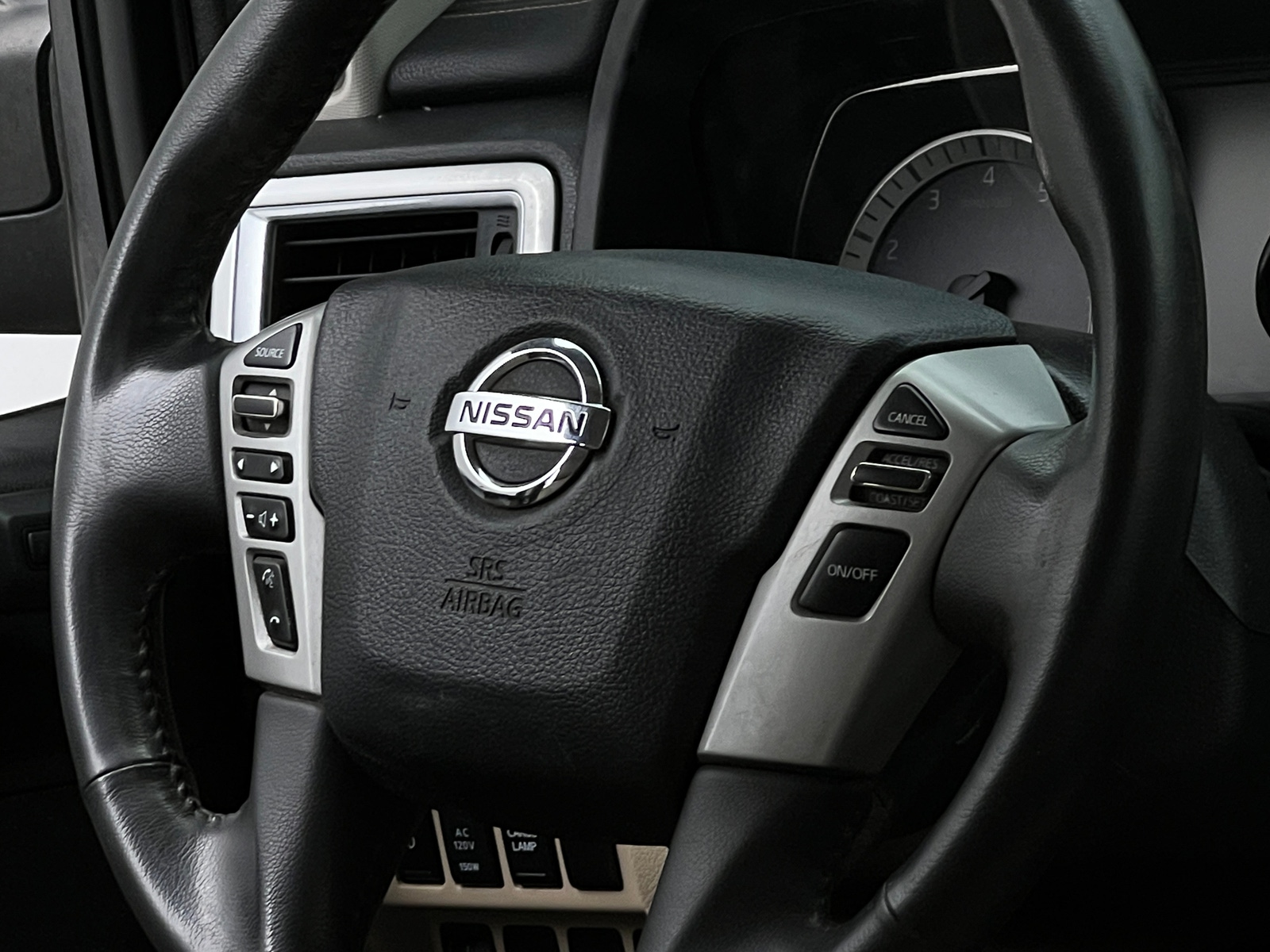 Thumbnail: 2018 Nissan Titan - 4