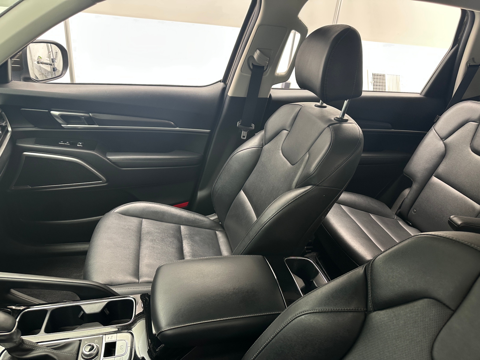 Thumbnail: 2023 Kia Telluride - 2