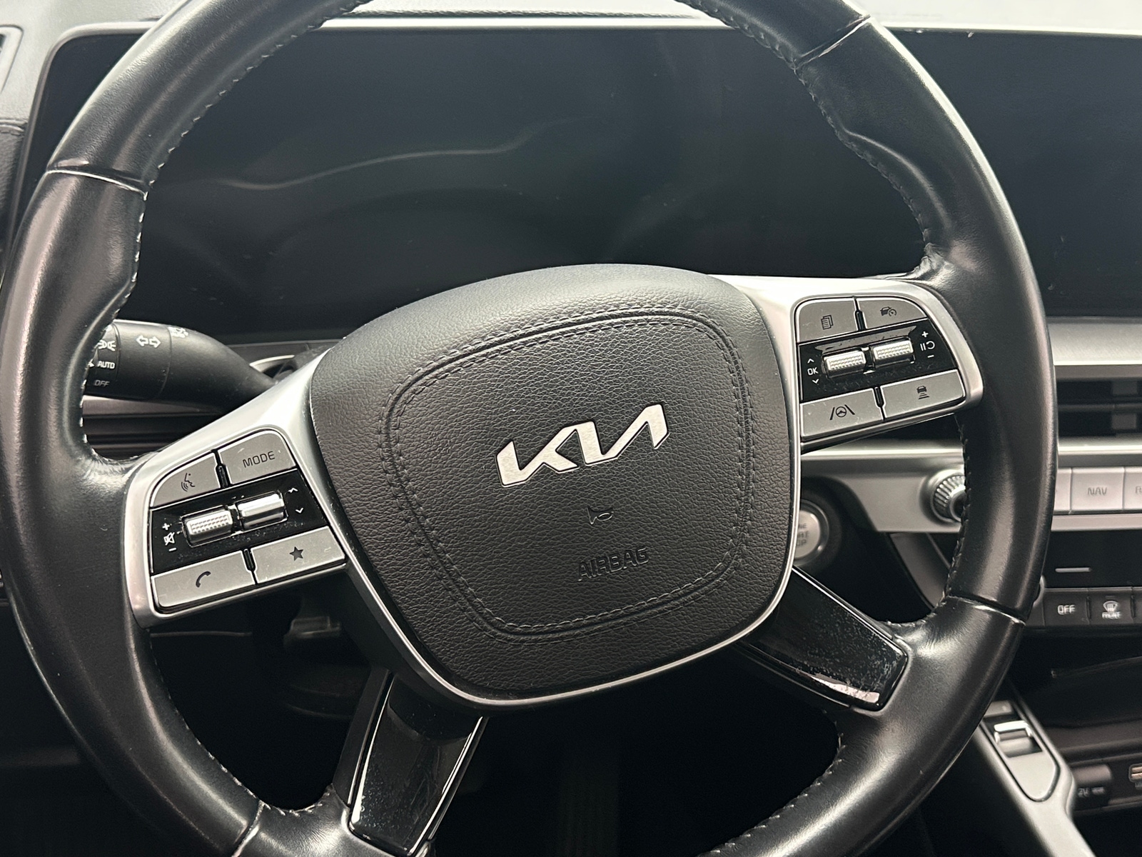 Thumbnail: 2023 Kia Telluride - 5
