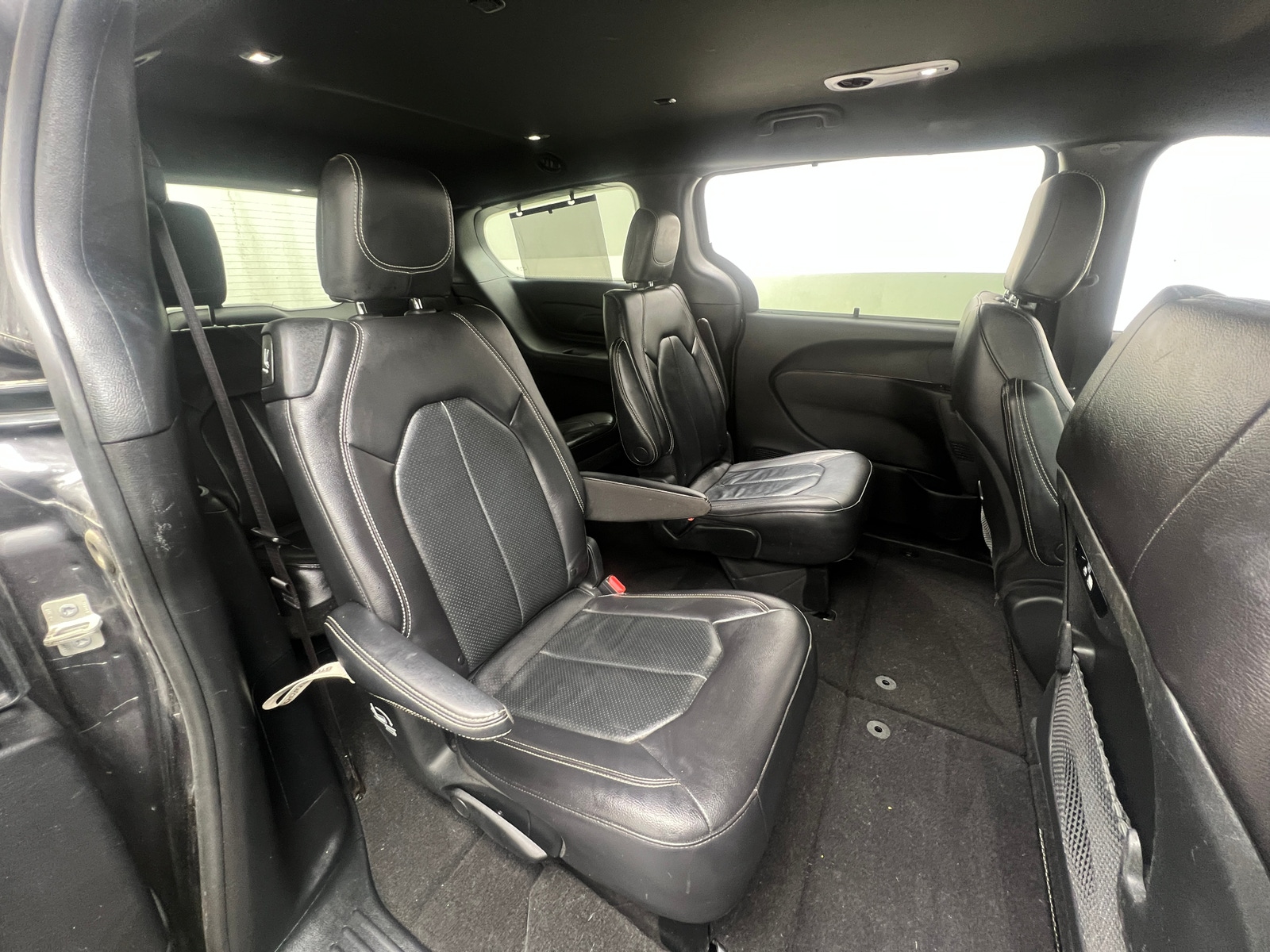 Thumbnail: 2022 Chrysler Pacifica - 5