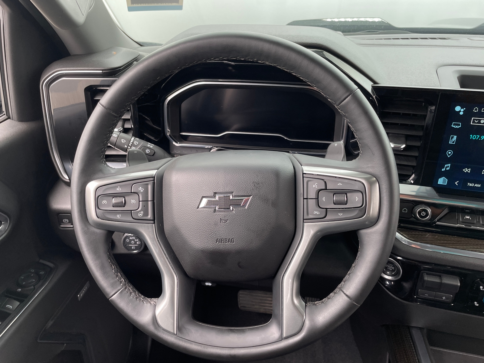 Thumbnail: 2023 Chevrolet Silverado 1500 - 5