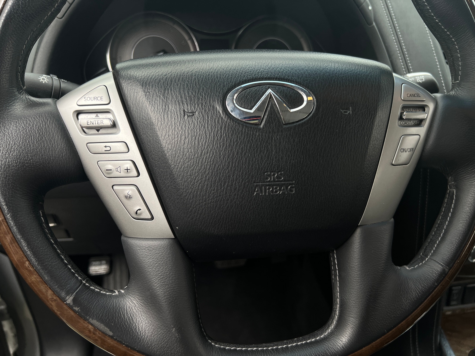 Thumbnail: 2016 INFINITI QX80 - 4