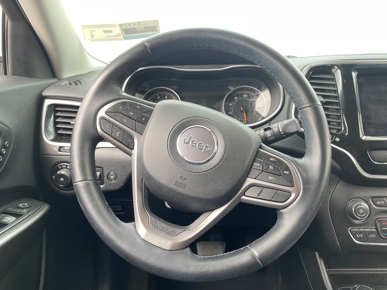 Thumbnail: 2020 Jeep Cherokee - 4