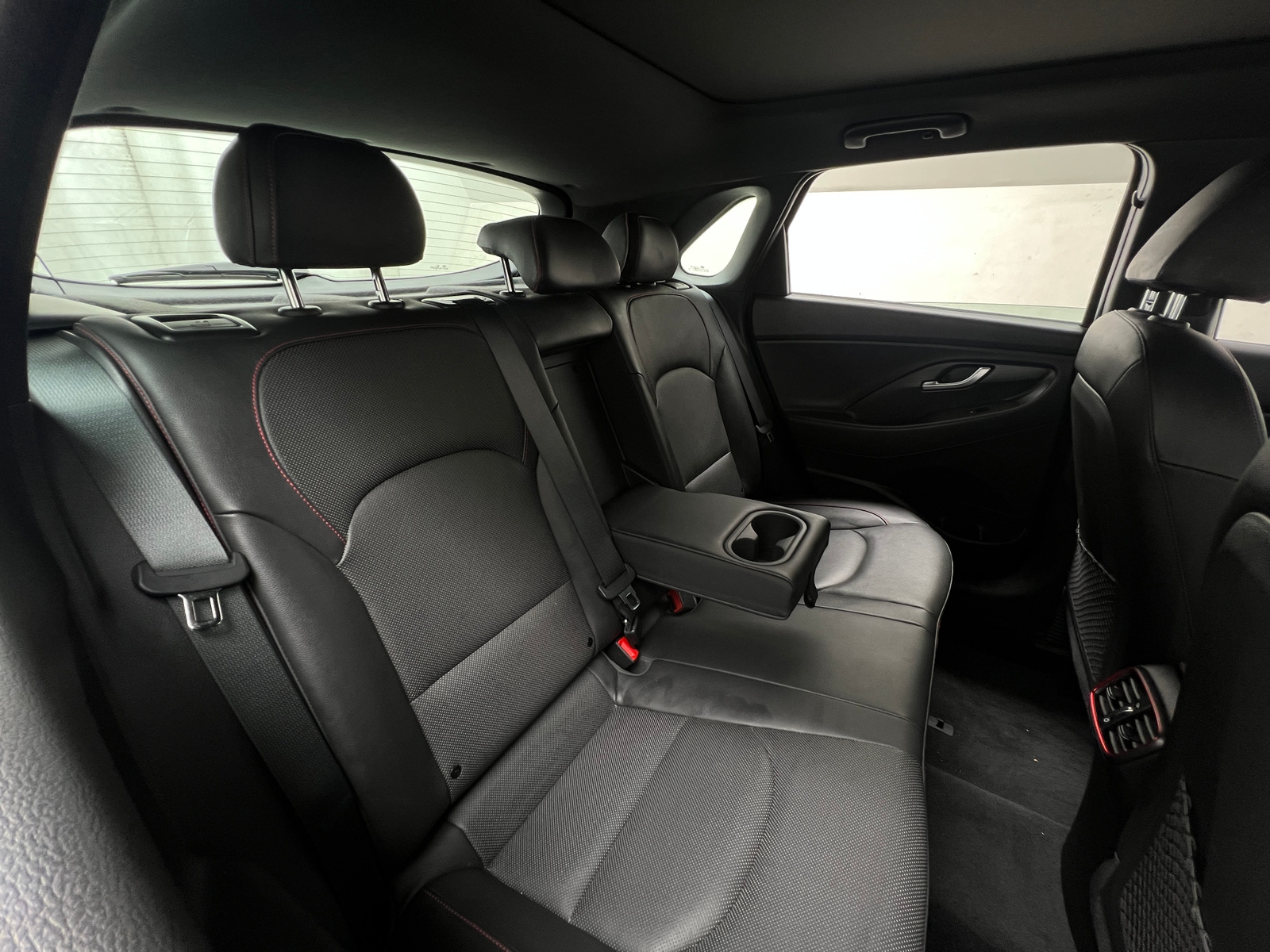 Thumbnail: 2018 Hyundai Elantra - 5