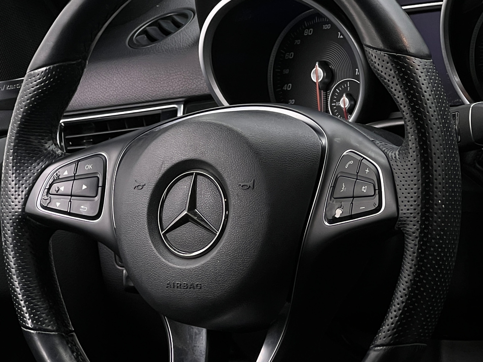 Thumbnail: 2017 Mercedes-Benz GLE - 4