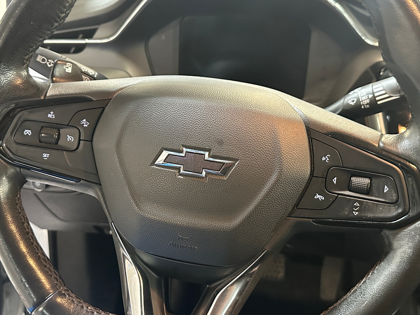 Thumbnail: 2023 Chevrolet Bolt EUV - 5