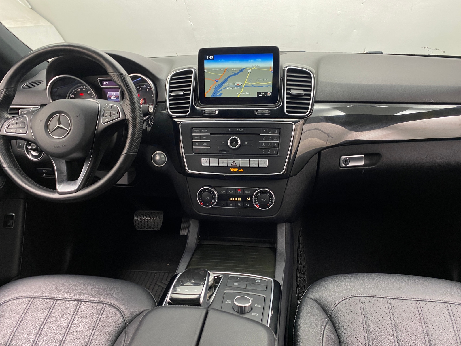 Thumbnail: 2018 Mercedes-Benz GLE - 2