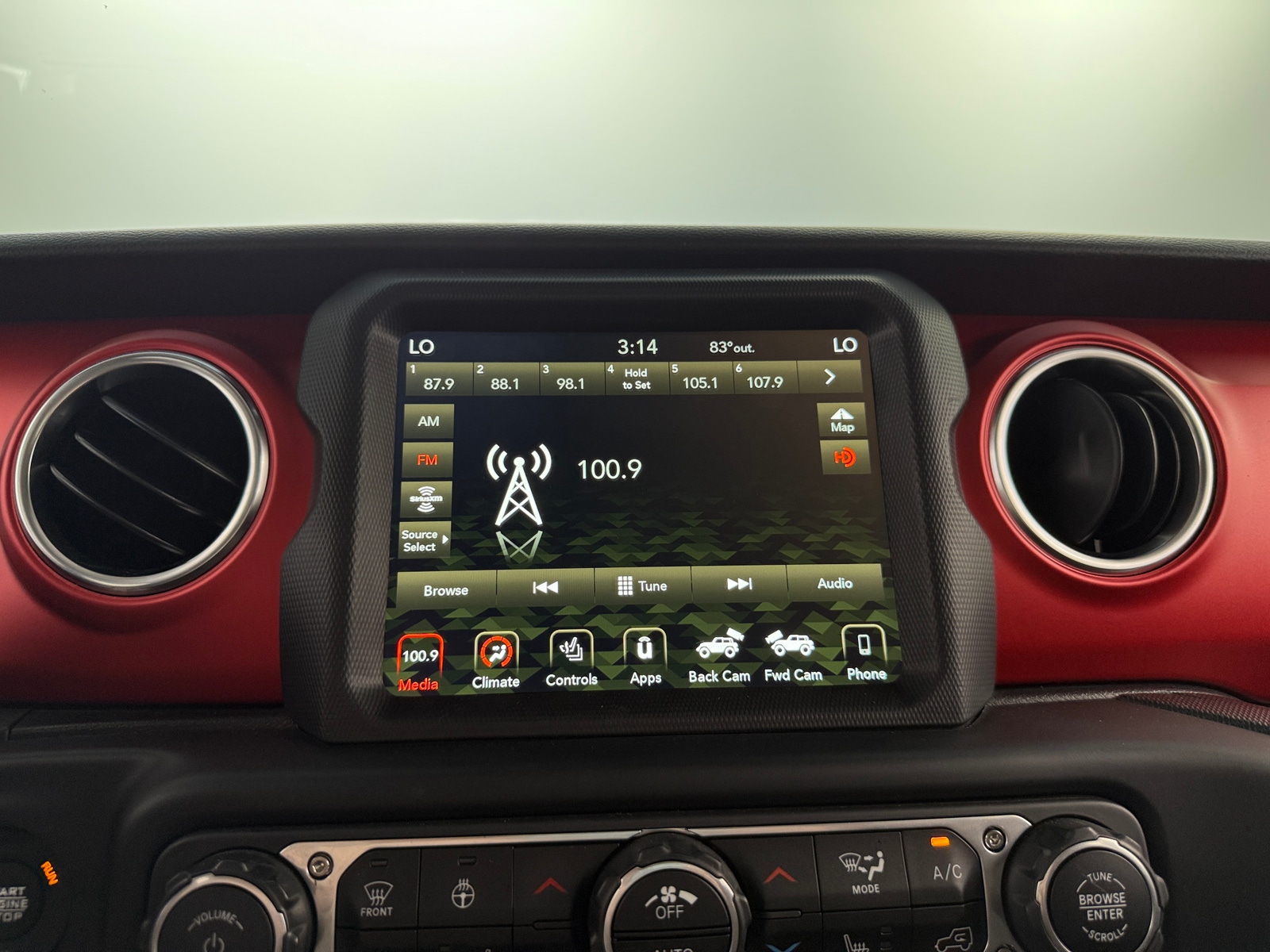 Thumbnail: 2022 Jeep Wrangler - 4