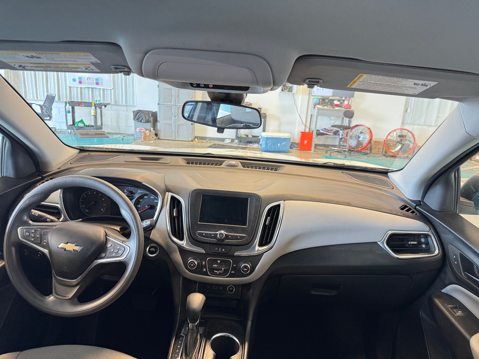 Thumbnail: 2022 Chevrolet Equinox - 3