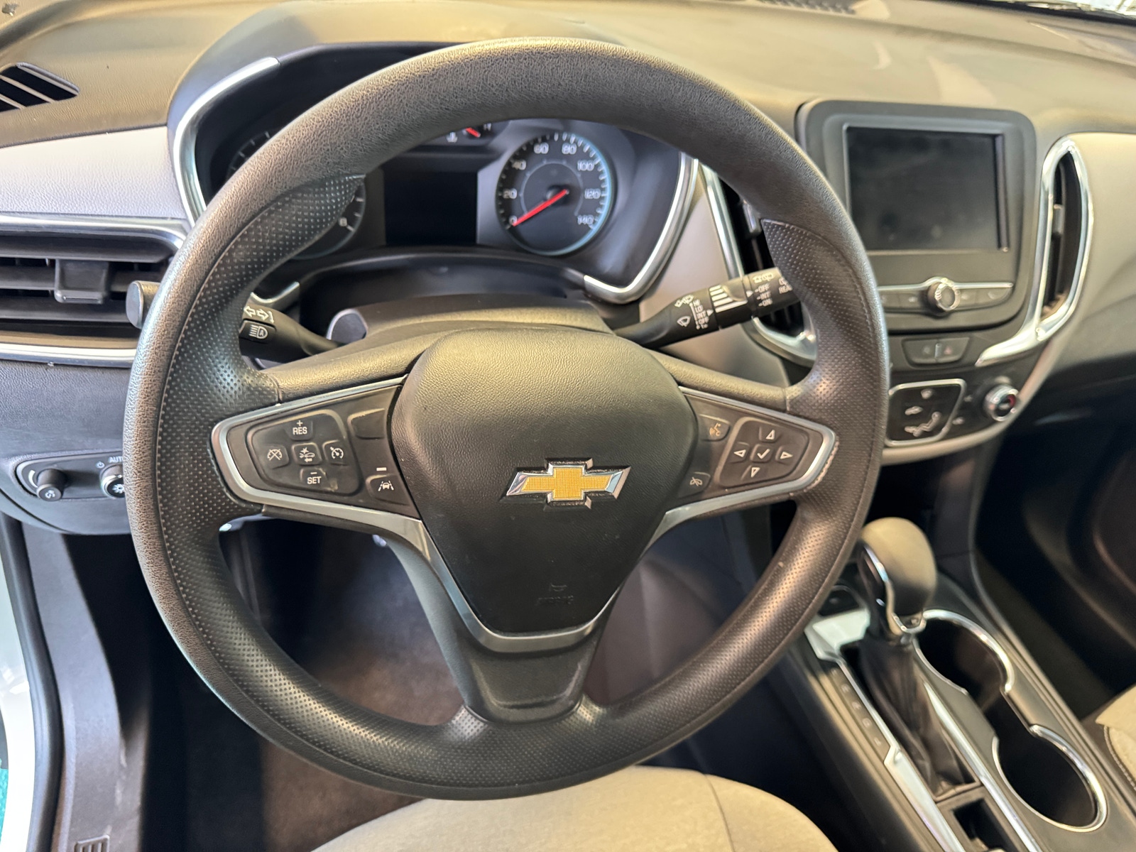 Thumbnail: 2022 Chevrolet Equinox - 5