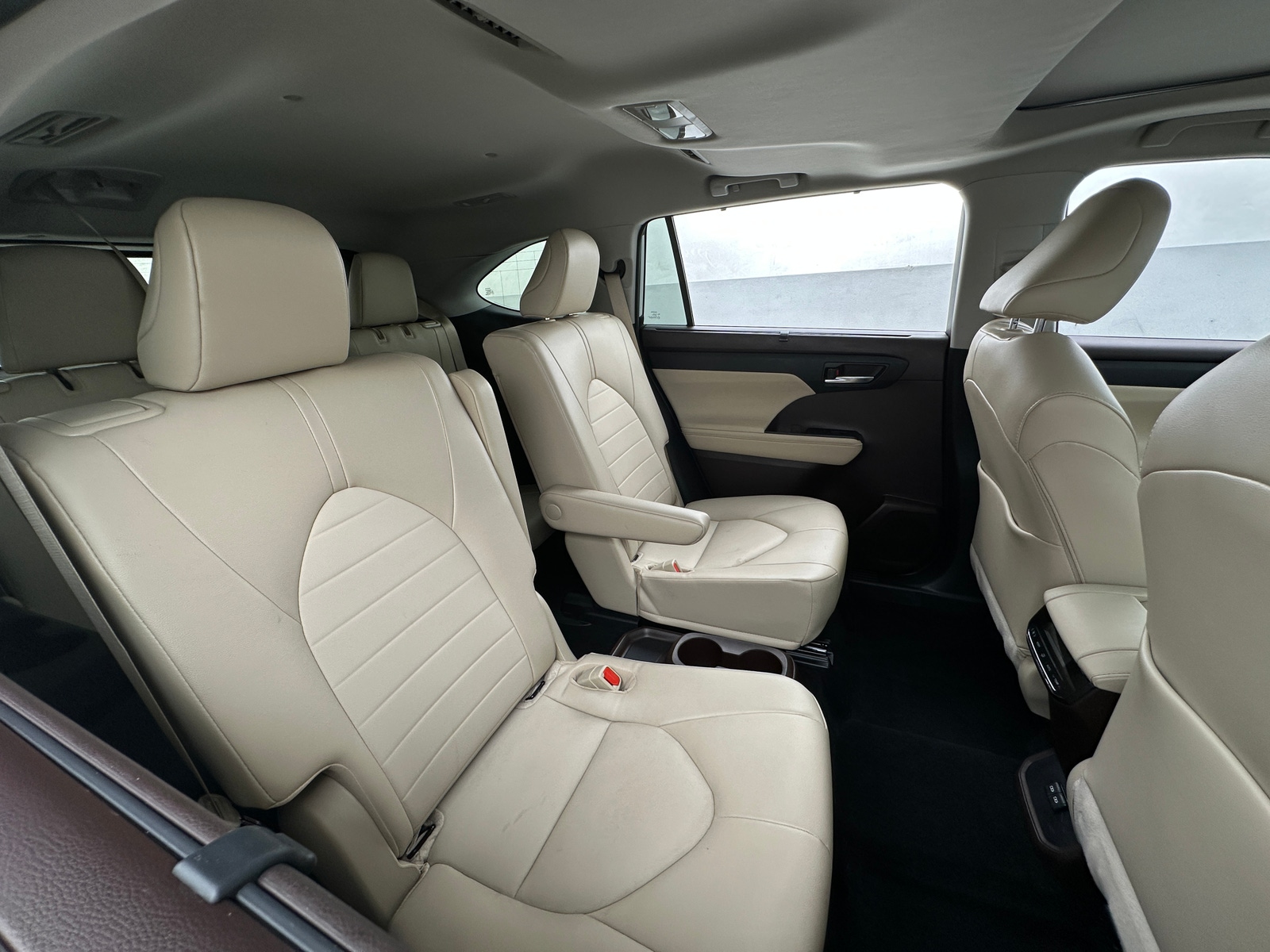 Thumbnail: 2022 Toyota Highlander - 5