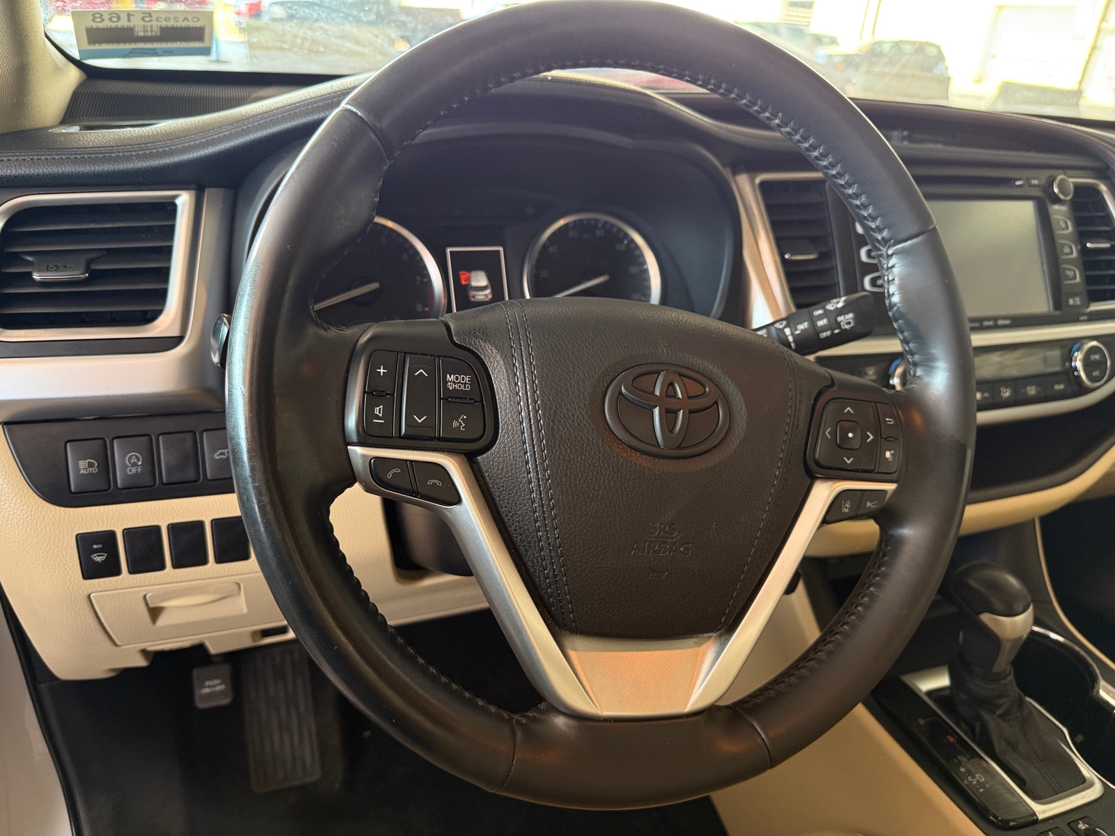 Thumbnail: 2018 Toyota Highlander - 4